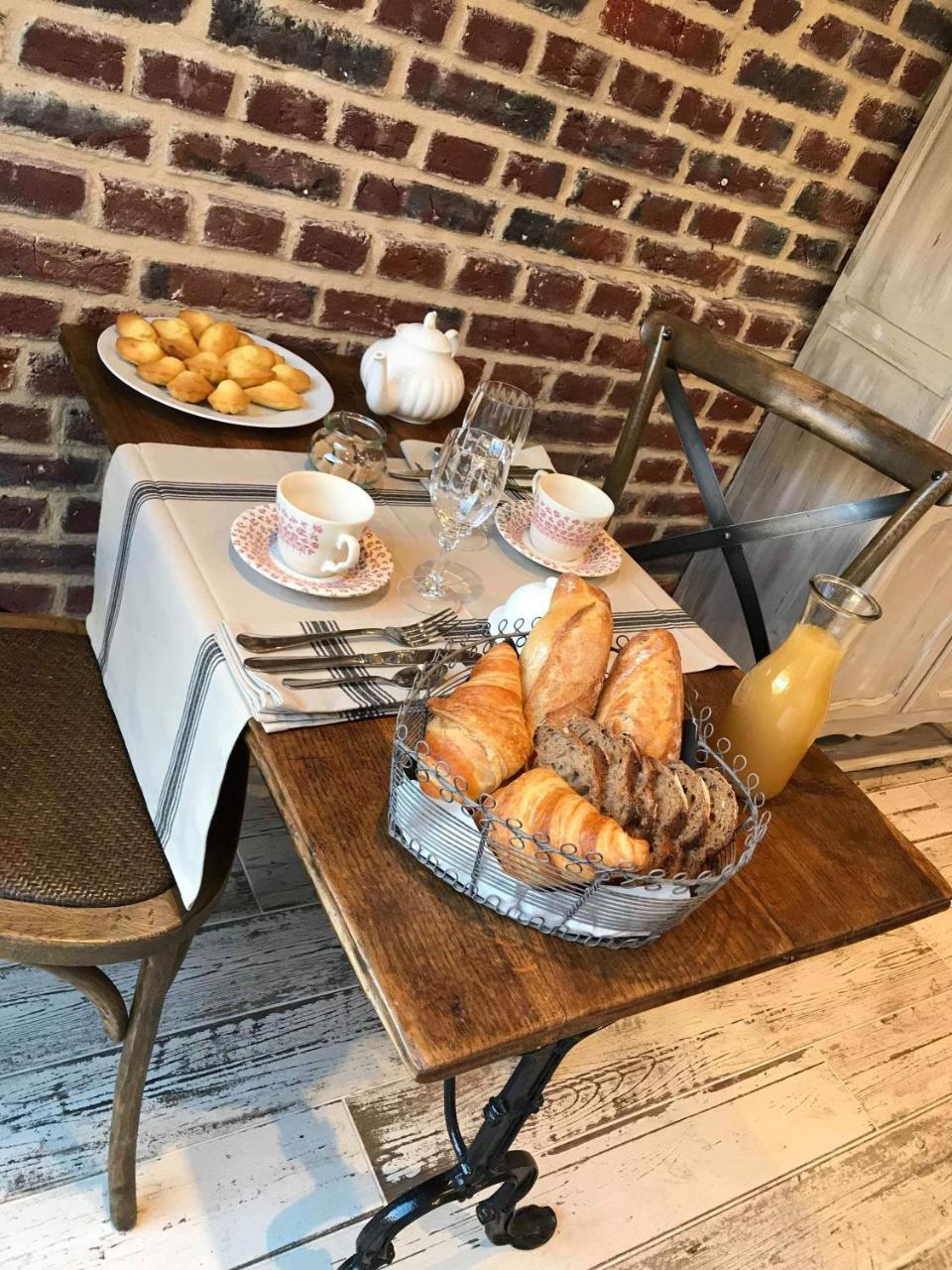 La Parenthese Epicurienne Acomodação com café da manhã Beauvais Exterior foto